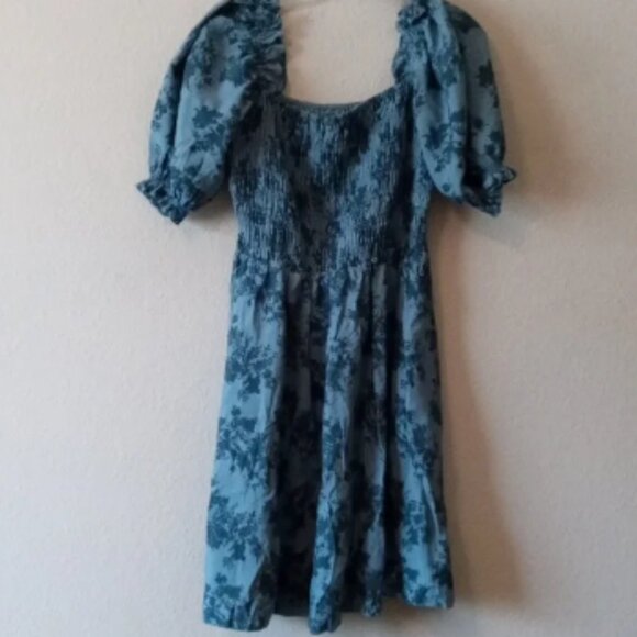 Gal meets glam floral dress/Shiloh - Picture 6 of 9